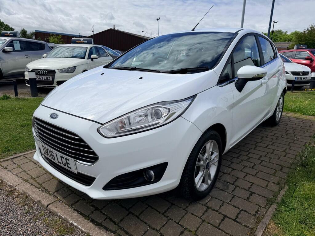 Ford Fiesta Hatchback 1.25 Zetec Euro 6 201616 DX16LGE White #3