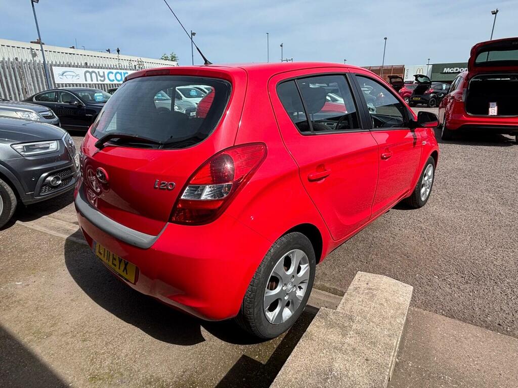 Hyundai I20 Hatchback 1.4 Comfort Euro 5 201111 Red #4
