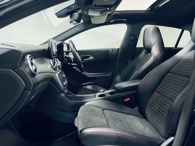 Mercedes-Benz CLA Class Cla220d Amg Line Shooting Black #6