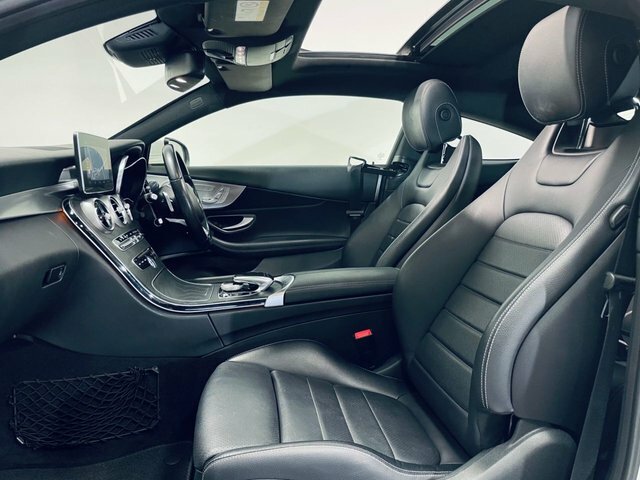 Mercedes-Benz C Class C250d Amg Line Premium FP18VHW White #4