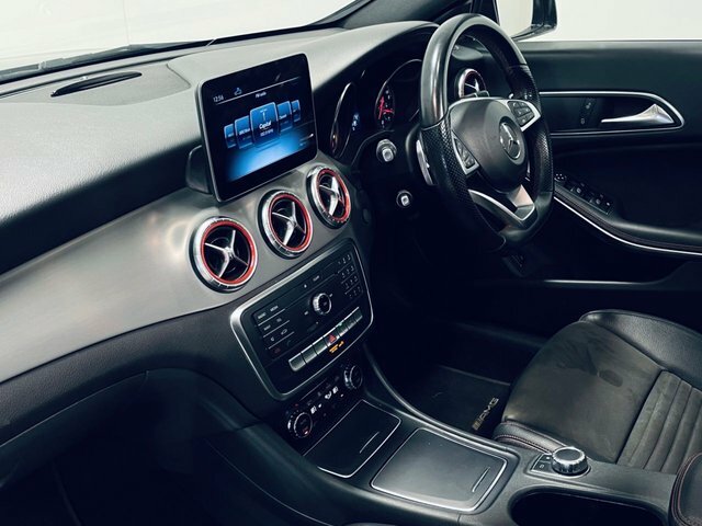 Mercedes-Benz CLA Class Cla220d Amg Line Coupe AV68KFE Black #4