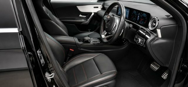 Mercedes-Benz A Class A180 Amg Line Premium DE20NTX Black #3