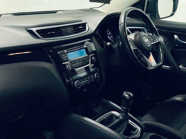 Nissan Qashqai Dci Acenta Suv CE18FBJ Silver #4