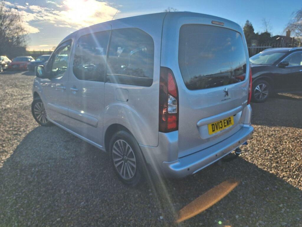 Peugeot Partner Tepee Mpv 1.6 Hdi Tepee S Egc Ss 201313 Silver #3