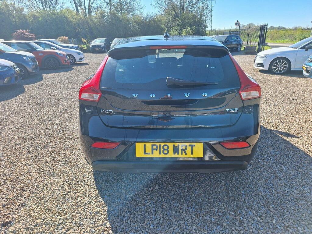 Volvo V40 Hatchback 1.5 T2 Gpf Inscription Euro 6 Ss LP18WRT Black #3