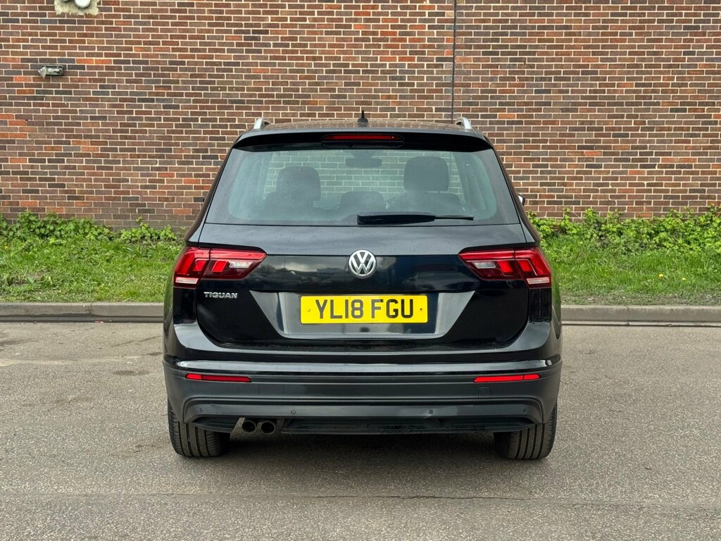 Volkswagen Tiguan 2.0 Tdi Se Navigation Dsg Euro 6 Ss YL18FGU Black #5