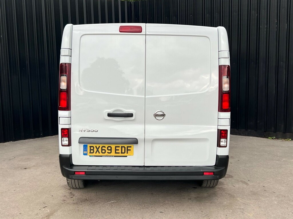 Nissan NV300 1.6 Dci 1.0T Tekna L1 H1 Crew Van 6 Seat  #4