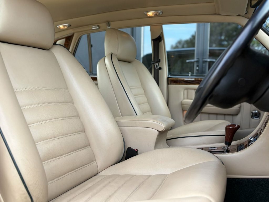 Bentley Brooklands Lwb Inj Silver #27