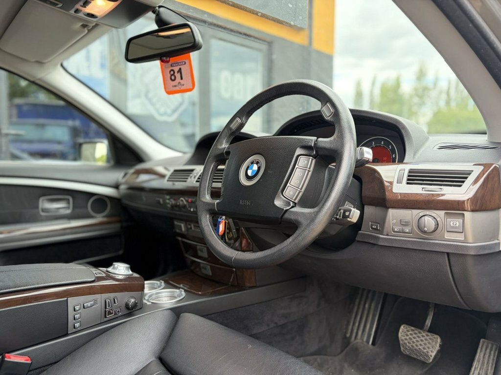 BMW 7 Series Saloon 3.0 Black #11