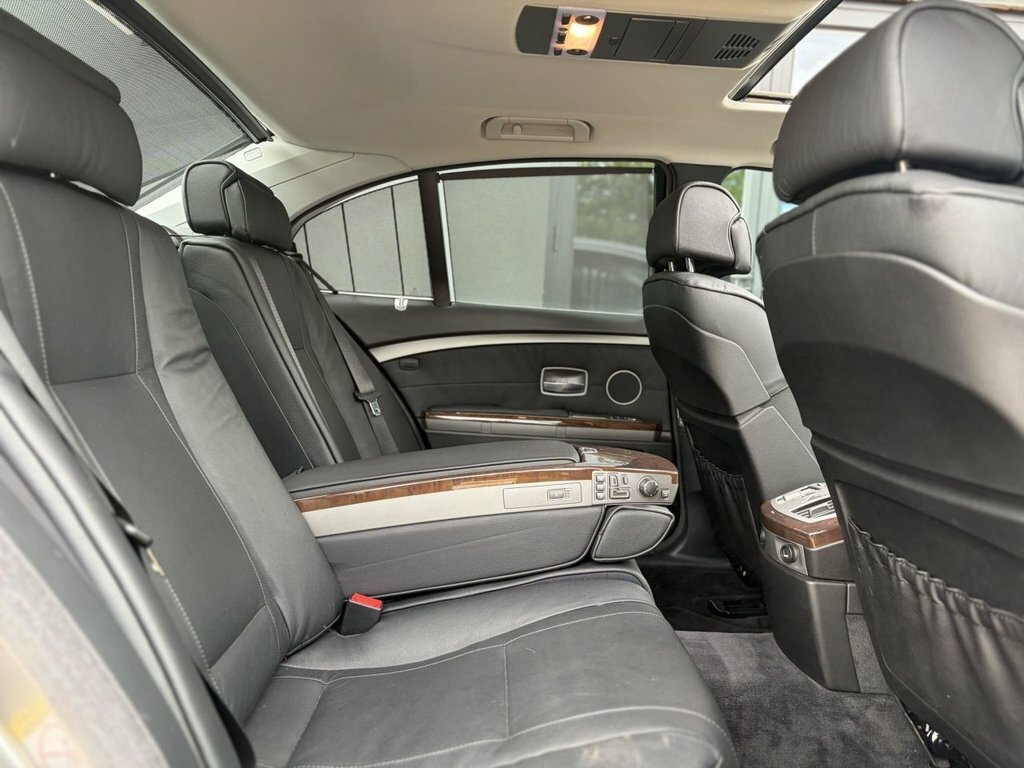BMW 7 Series Saloon 3.0 Black #22