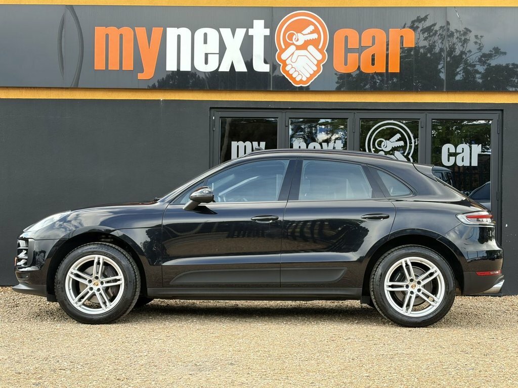 Porsche Macan Suv BV68NMX Black #6