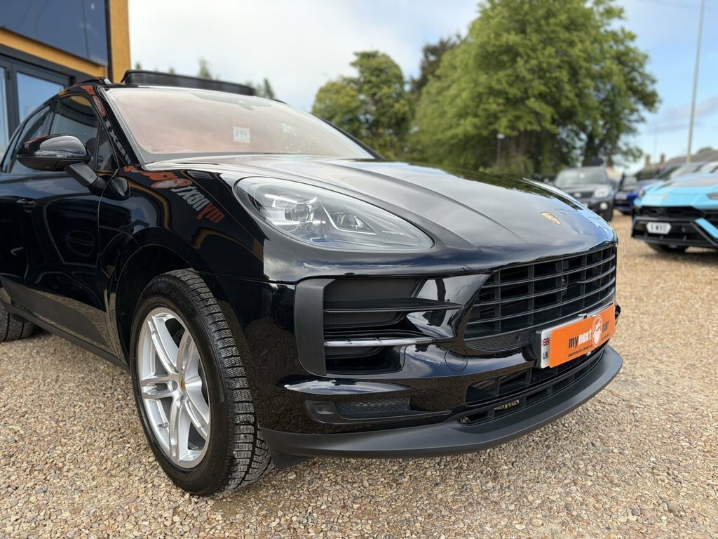 Porsche Macan Suv BV68NMX Black #2