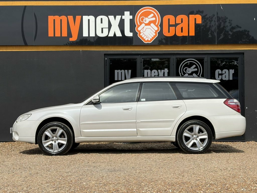 Subaru Outback 2L Se White #5