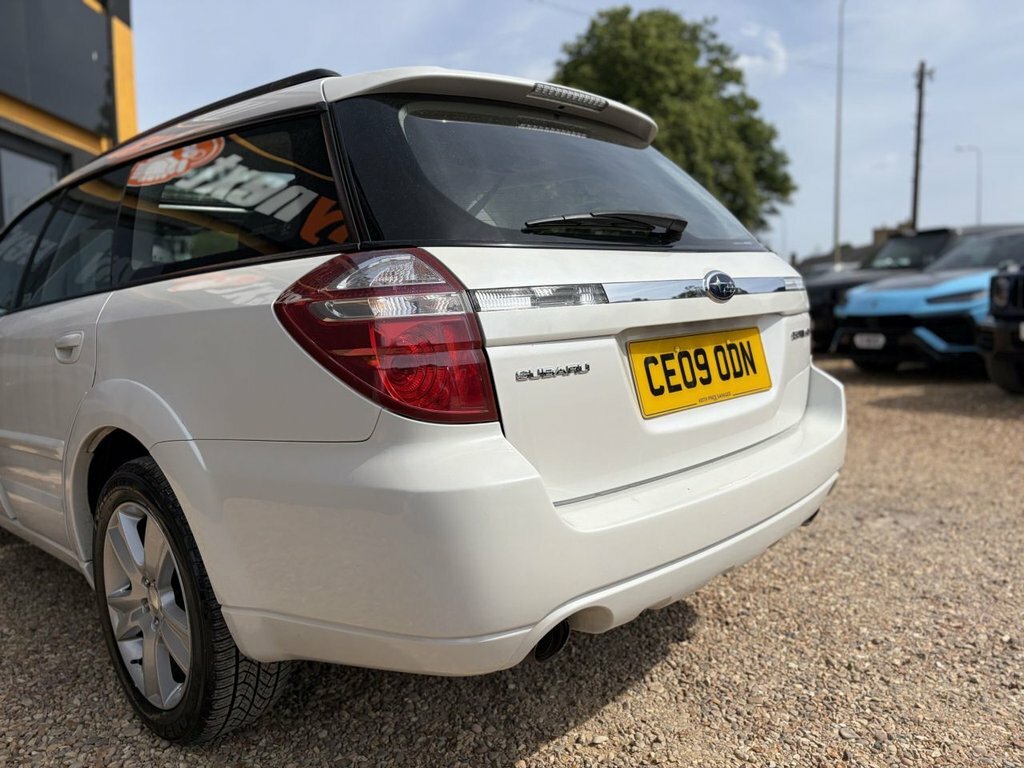 Subaru Outback 2.5 Se Black #7