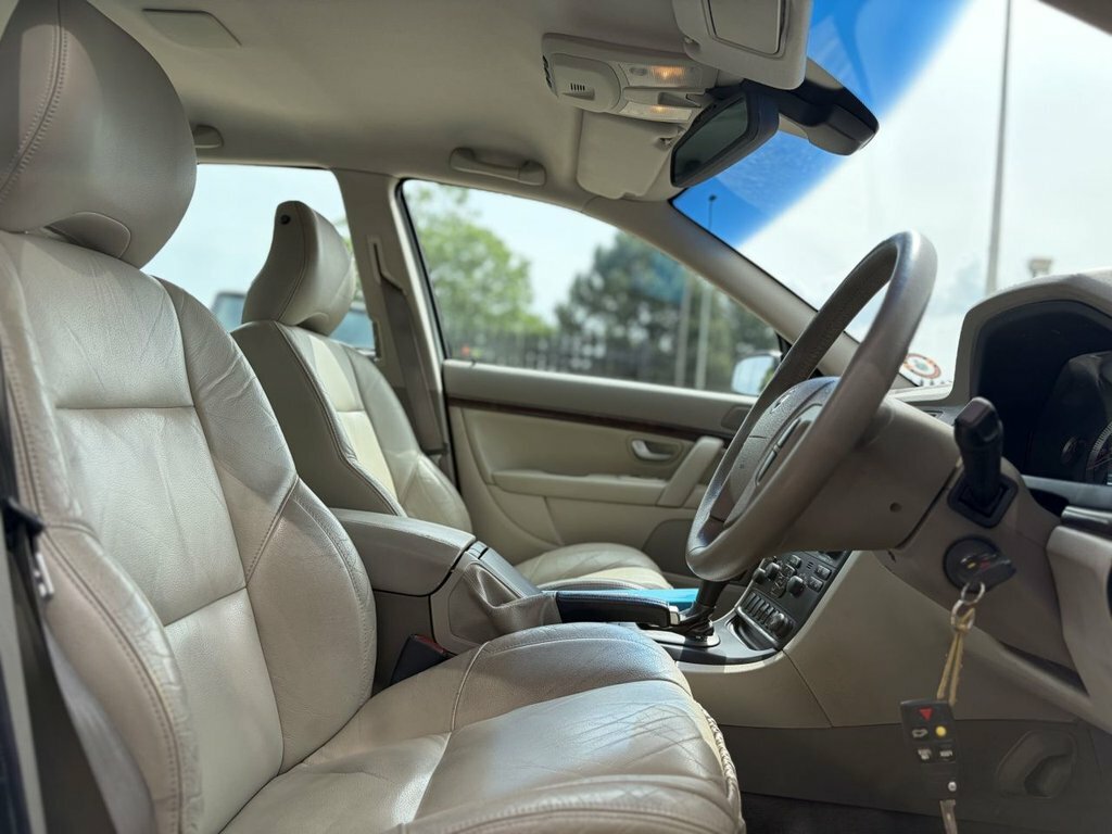 Volvo S80 Gold #12