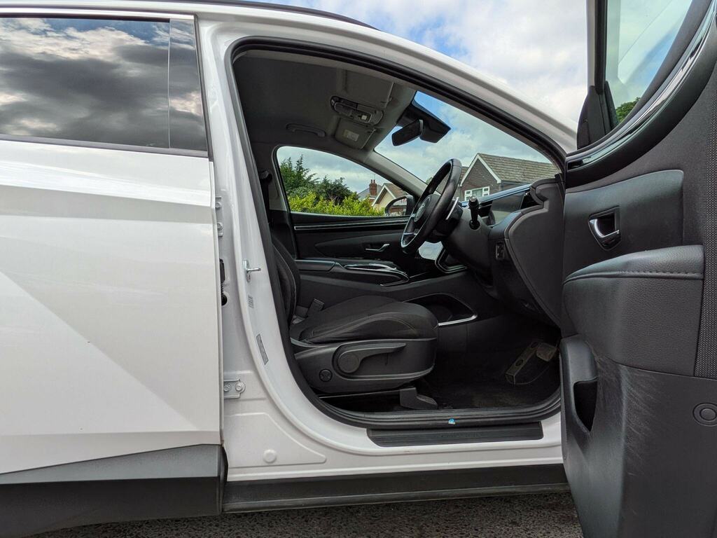 Hyundai Tucson Crdi S White #32