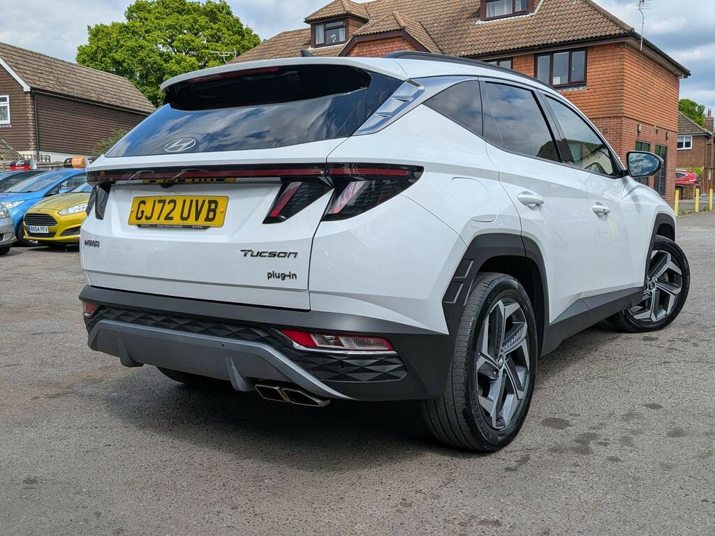 Hyundai Tucson Crdi S White #9