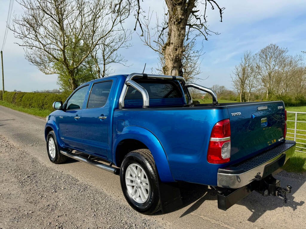 Toyota HILUX Invincible D Cab Pick Up 3.0 D-4d 4Wd 171 Blue #2