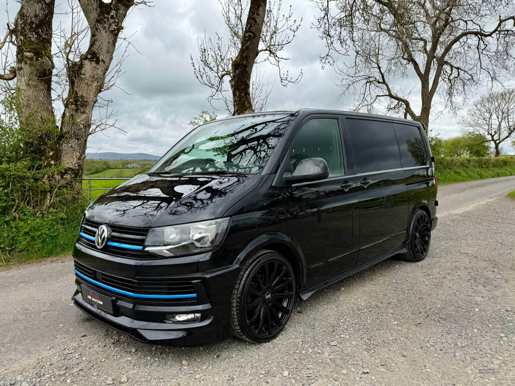 Volkswagen Transporter 2.0 Tdi Bmt 150 Highline Van Dsg Black