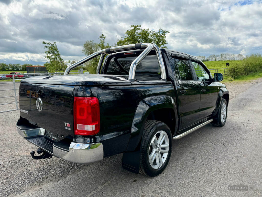 Volkswagen Amarok D Cab Pick Up Highline 2.0 Bitdi 180 Bmt 4Mtn Black #2