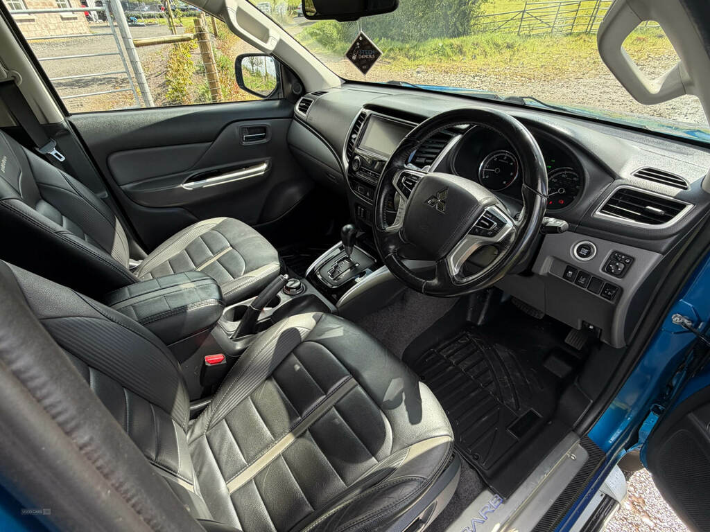 Mitsubishi L200 Double Cab Di-d 178 Barbarian 4Wd SN18XFG Blue #2