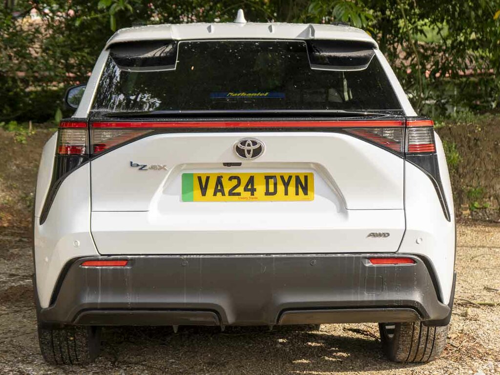 Toyota bZ4X Vision Awd VA24DYN #5