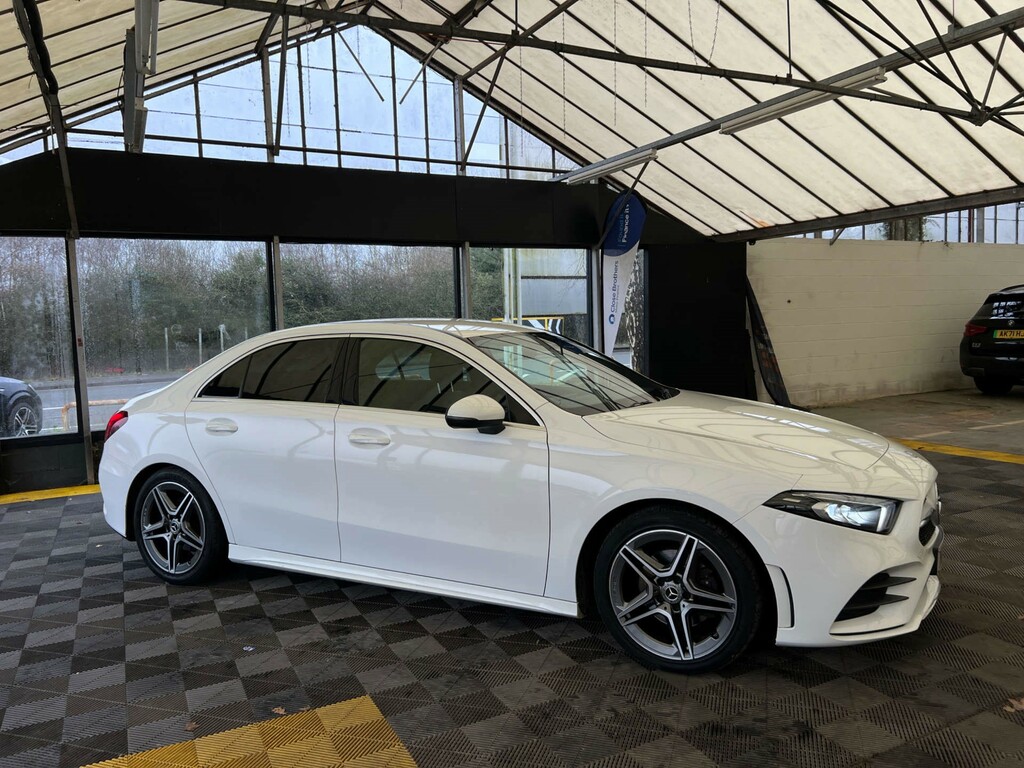 Mercedes-Benz A Class A 200 Amg Line NU69FYN White #2