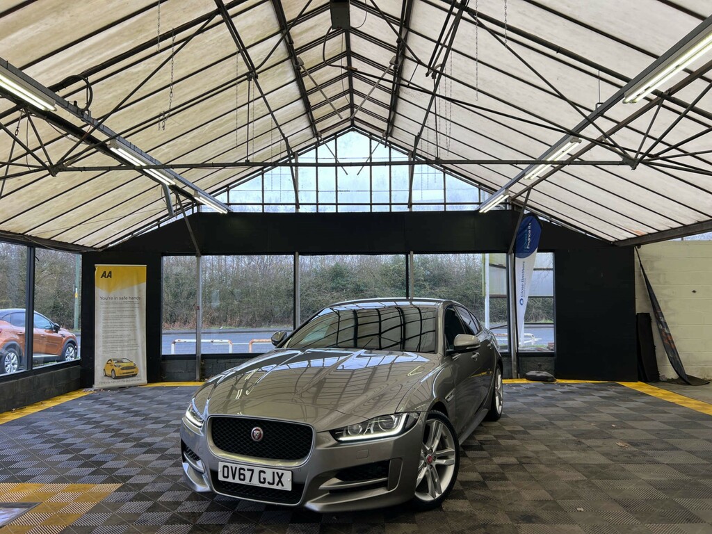 Jaguar XE Saloon Silver