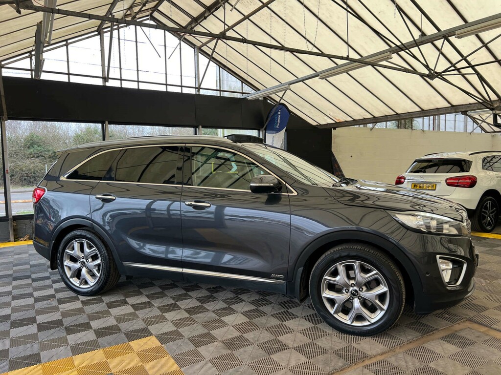 Kia Sorento Suv SK65UOH Grey #2