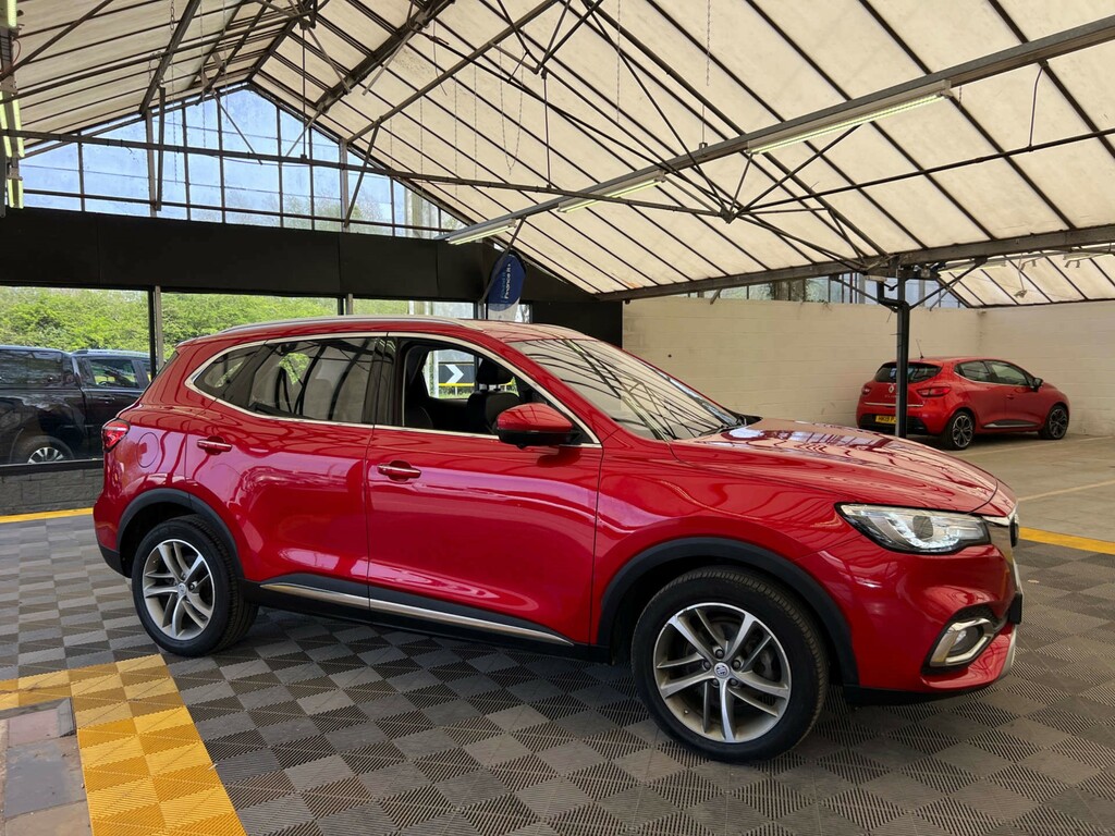 MG HS Suv GJ72ZXD Red #2