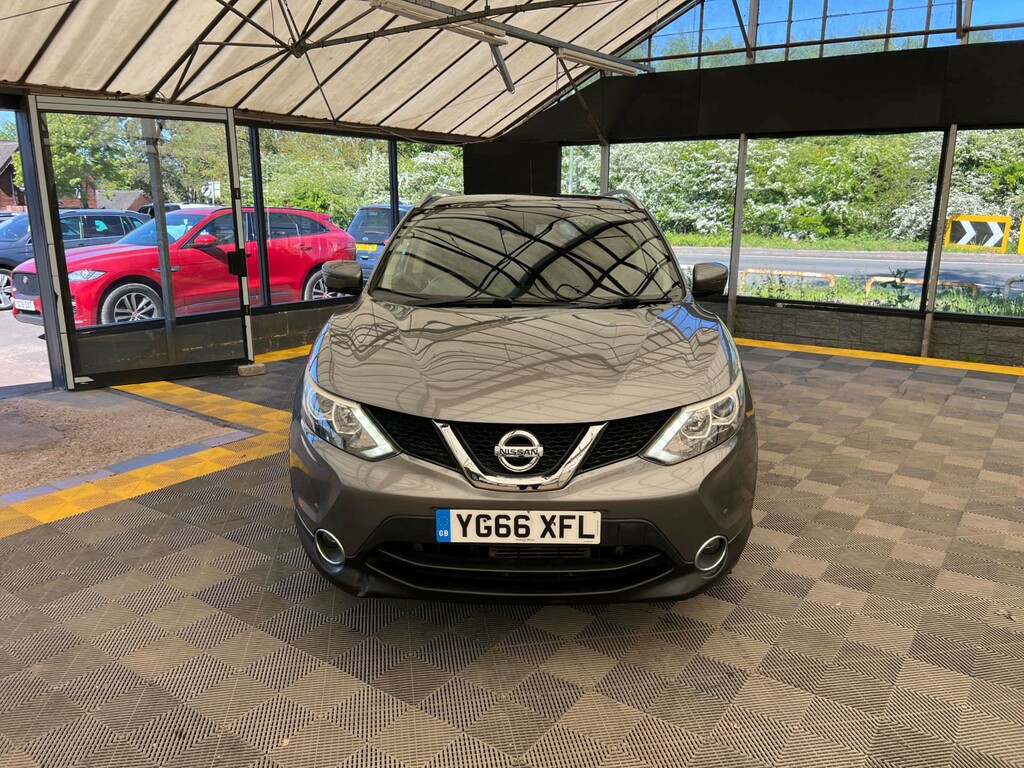 Nissan Qashqai Suv YG66XFL Grey #2