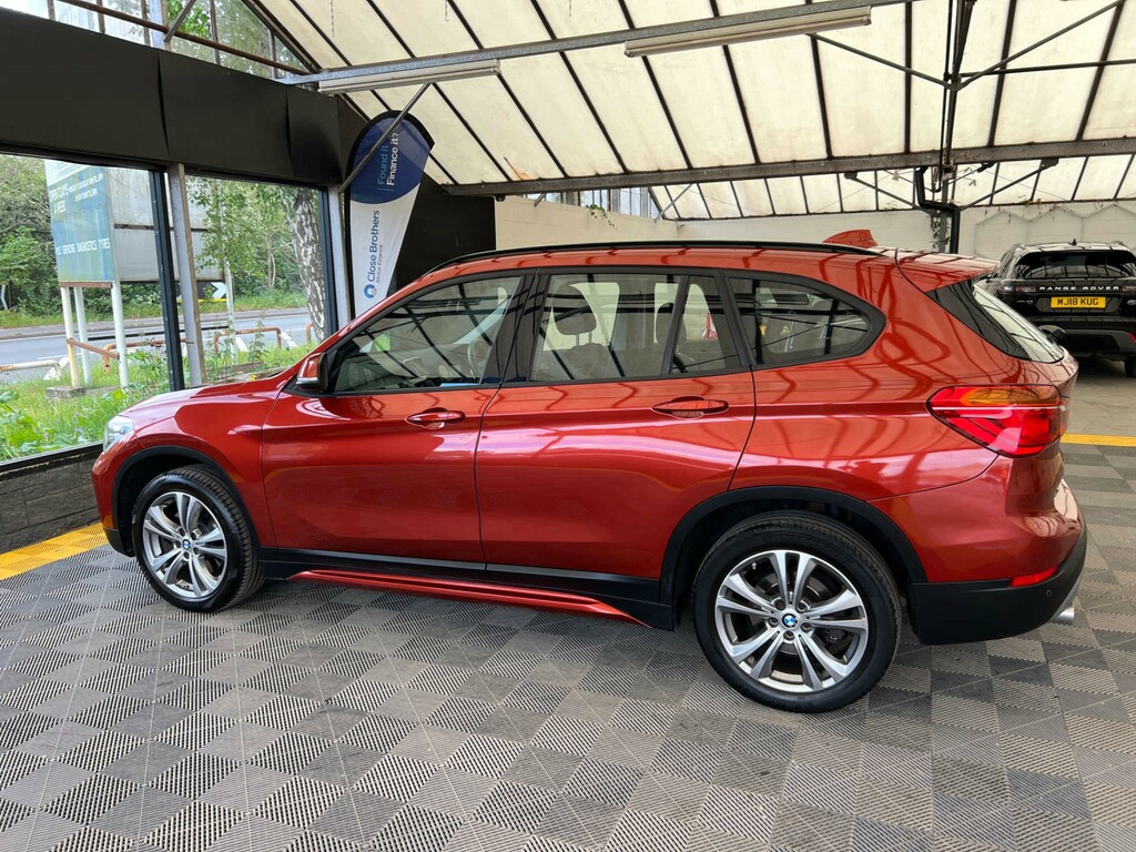 BMW X1 Suv CU68SWK Orange #4