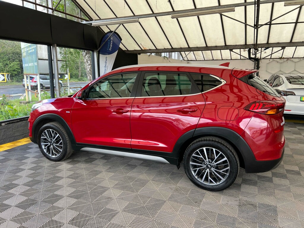 Hyundai Tucson Tucson Premium 48V Mhev Crdi 2Wd VE69BWY Red #4