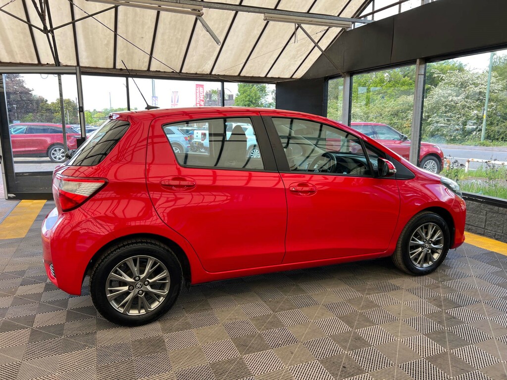 Toyota Yaris Hatchback AJ17XSW Red #6