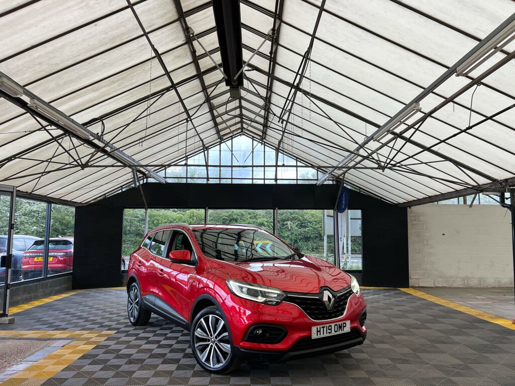 Renault Kadjar Iconic Tce Red