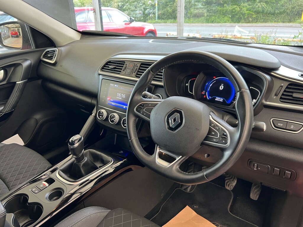 Renault Kadjar Iconic Tce HT19OMP Red #6
