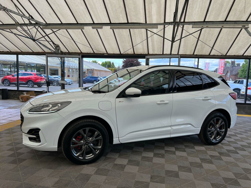 Ford Kuga Suv AY23KSJ White #3