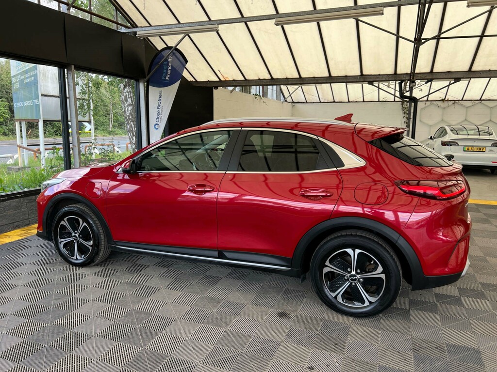 Kia Xceed Suv HY22JBZ Red #4