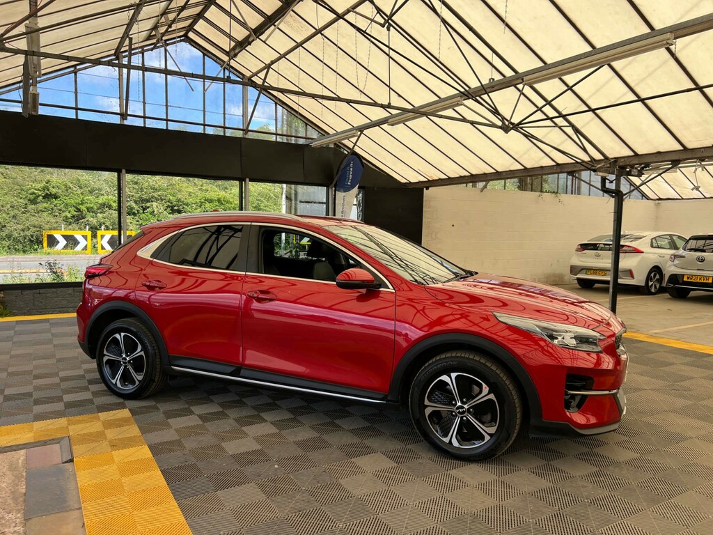 Kia Xceed Suv Red