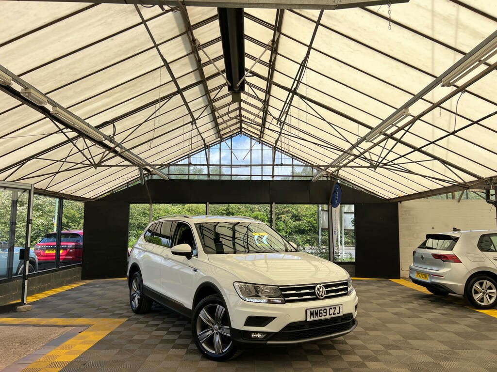 Volkswagen Tiguan Suv White