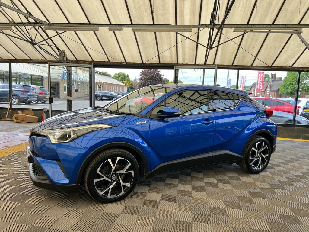 Toyota C-Hr C-hr Design Hev Cvt CT68UKA Blue #4