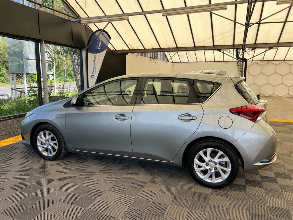 Toyota Auris Hatchback LV68KRO Grey #4