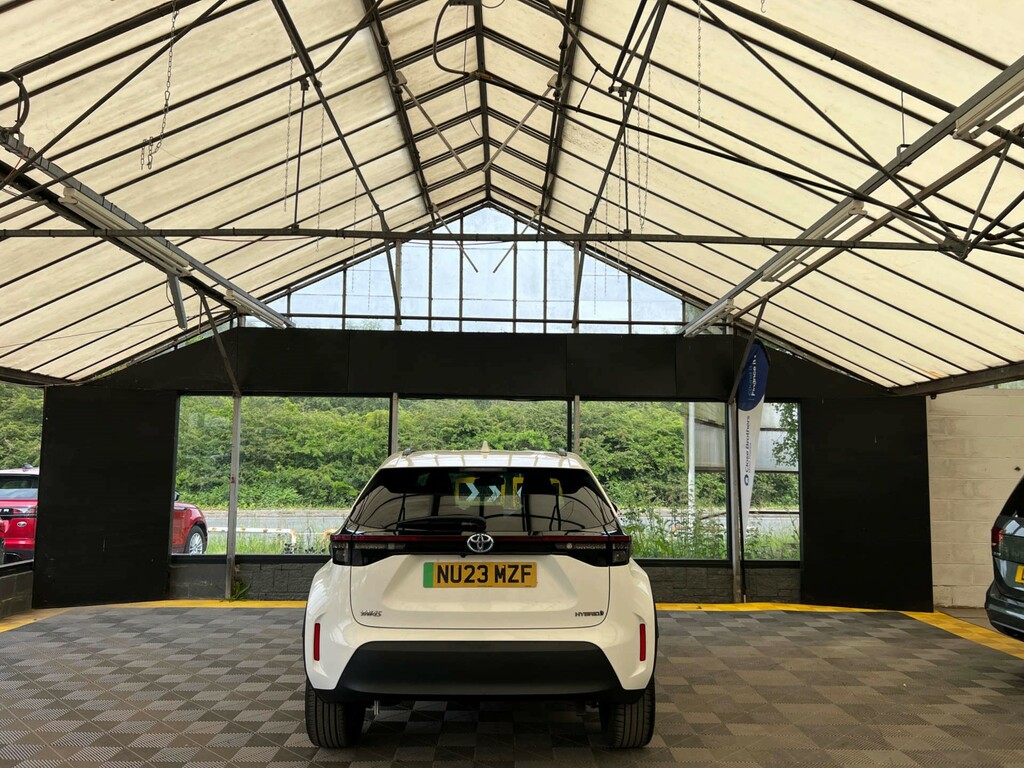 Toyota Yaris Cross Suv NU23MZF White #6