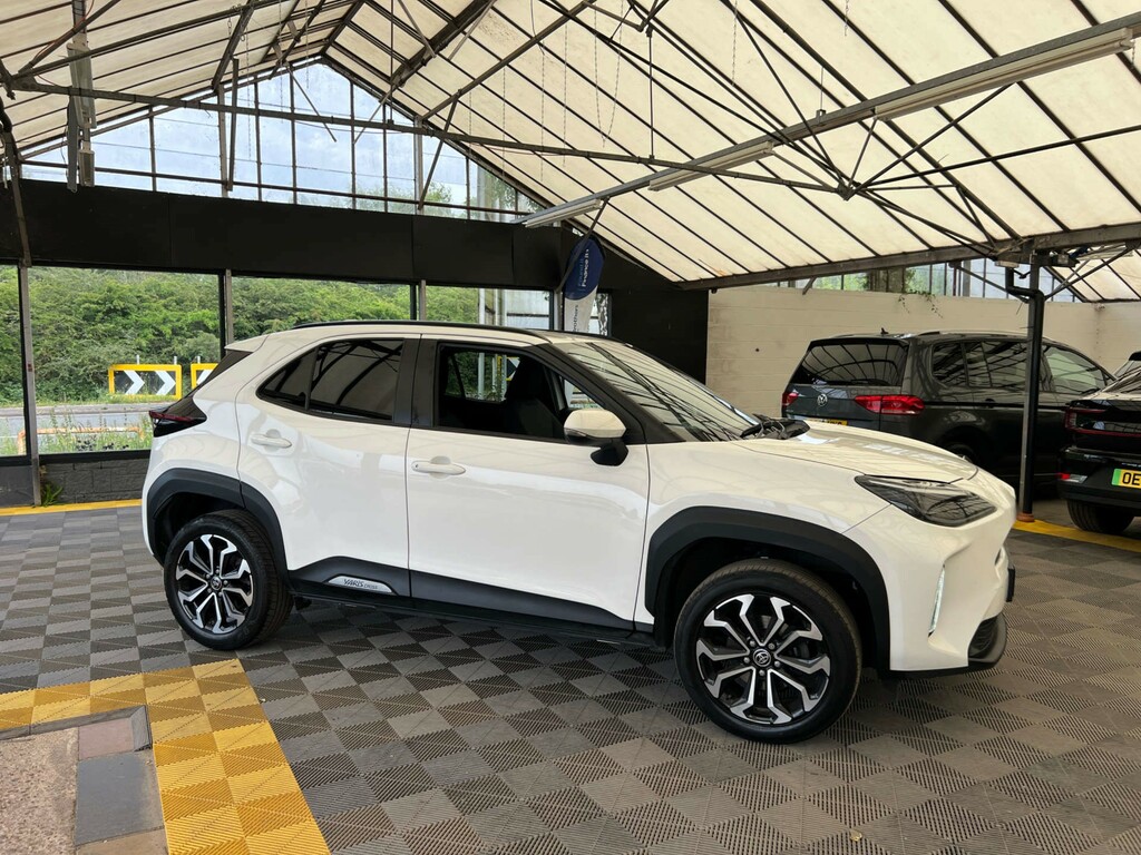 Toyota Yaris Cross Suv NU23MZF White #2