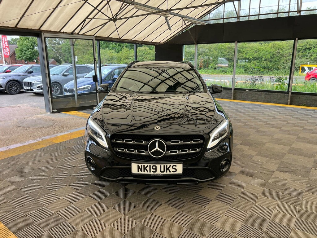 Mercedes-Benz GLA Class Suv NK19UKS Black #2