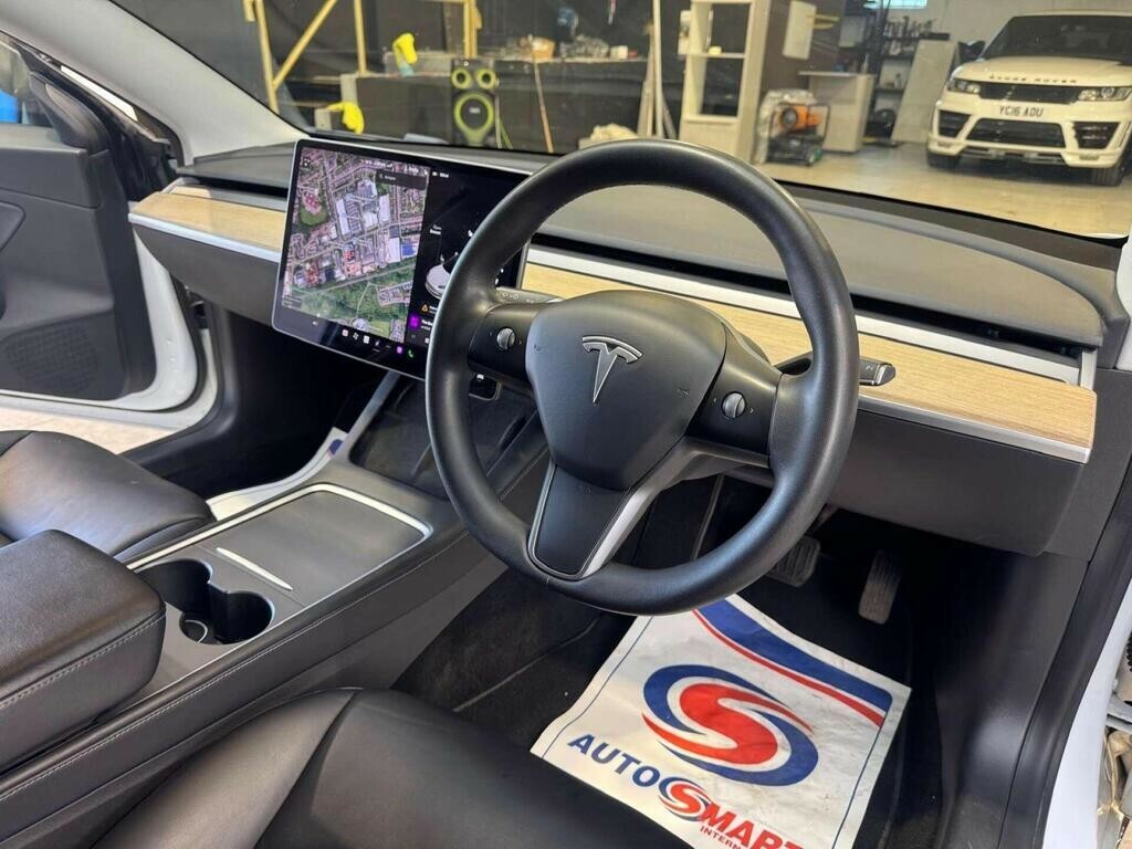 Tesla Model 3 Dual Motor Long Range 202070 MW70XWL White #3
