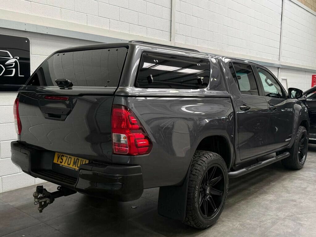 Toyota HILUX 2.4 D-4d Invincible X 202070 YS70MUU Grey #4