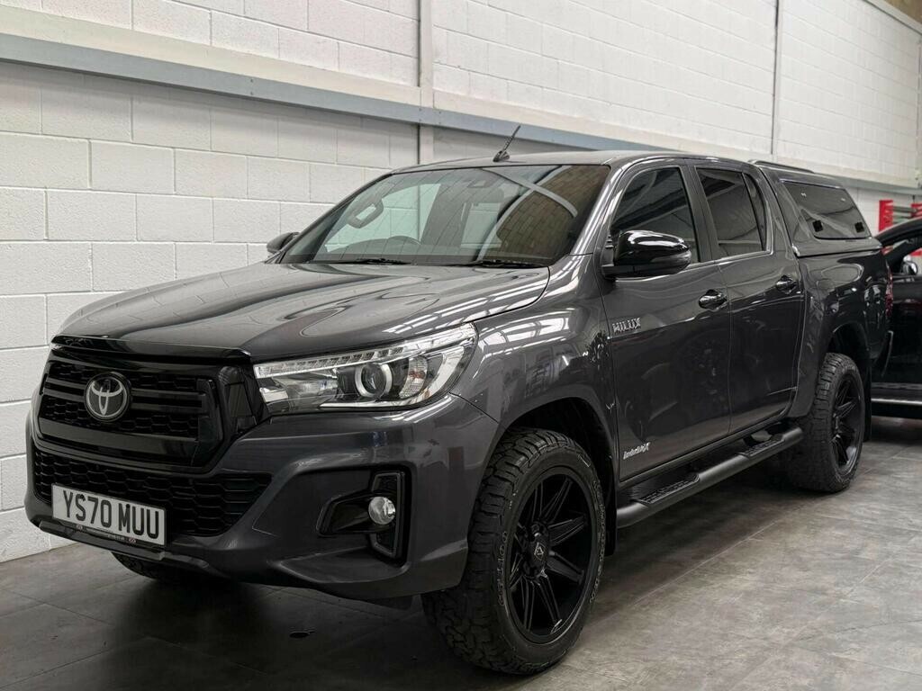 Toyota HILUX 2.4 D-4d Invincible X 202070 YS70MUU Grey #2