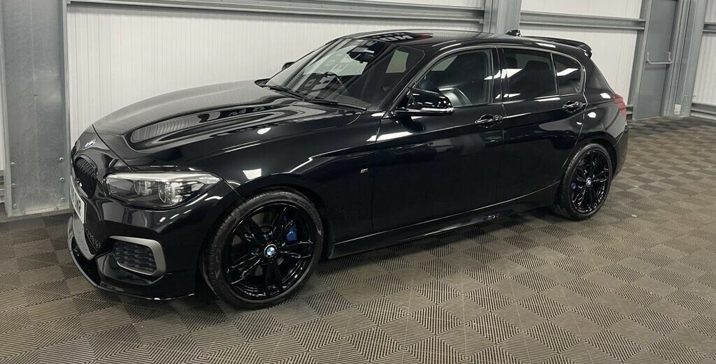 BMW 1 Series 3.0 M140i Shadow Edition 5-Door 201867 V99DWR Black #5