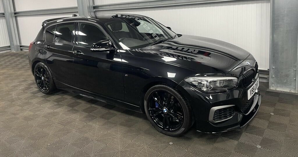 BMW 1 Series 3.0 M140i Shadow Edition 5-Door 201867 V99DWR Black #4